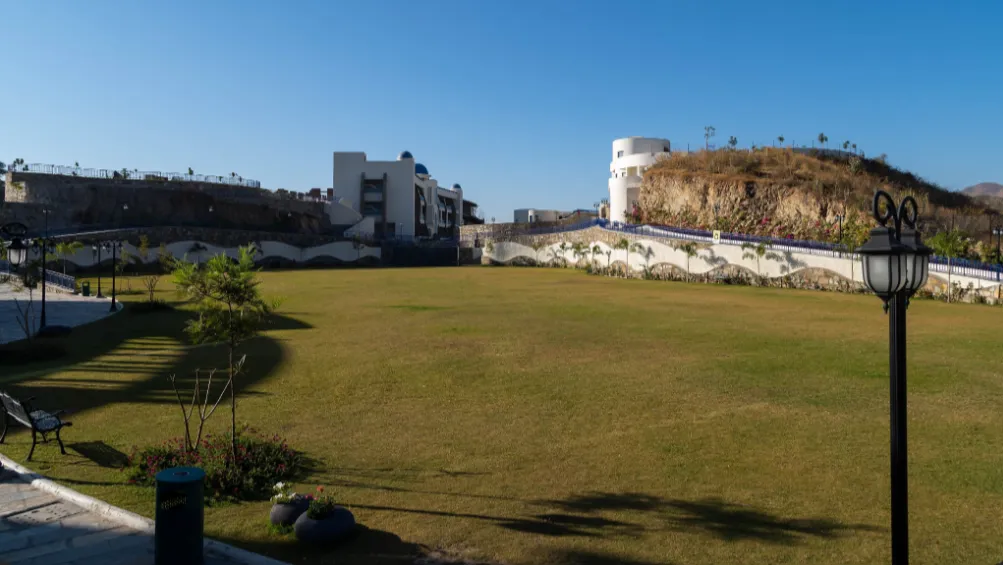 Royal Lawn